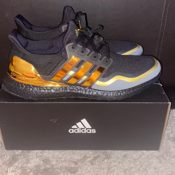 adidas gazelle silver green womens aSMC UltraBOOST 20 metallic main image 1